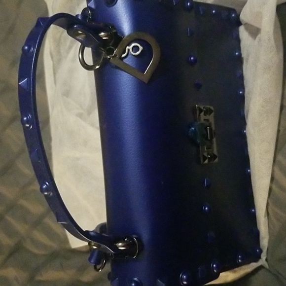 Handbag - Picture 3 of 3